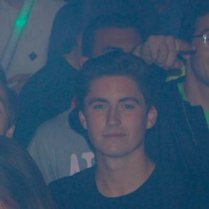 Meet your Posher, Sam